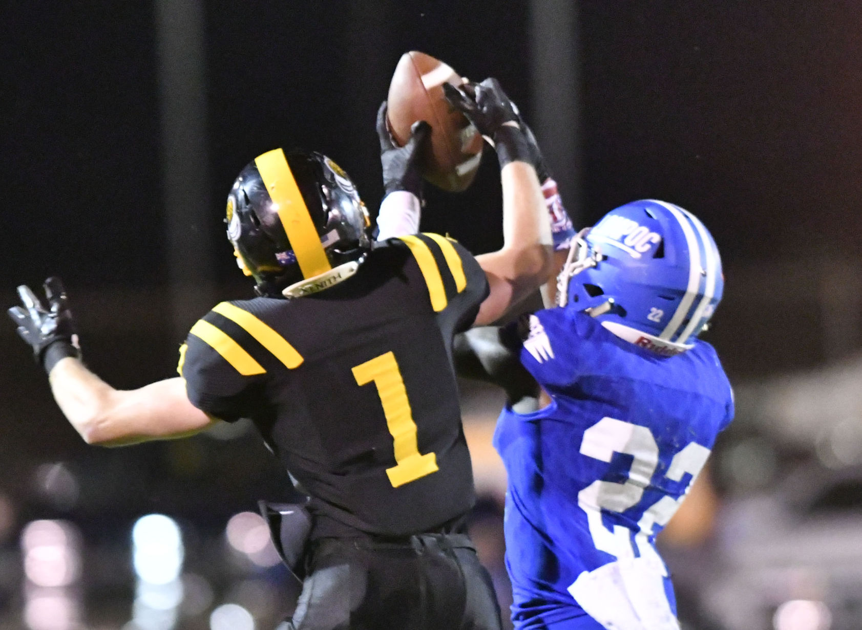 110317 Lompoc Cabrillo football 14.jpg